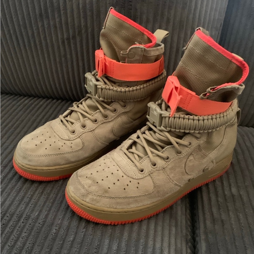 Nike SF Air Force 1 Field Boots